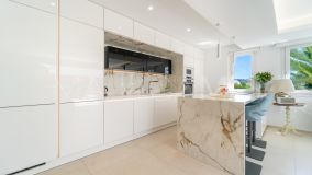 Penthouse for sale in Las Cañas Beach, Marbella Golden Mile