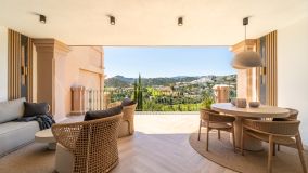 Town House for sale in Monte Halcones, Benahavis