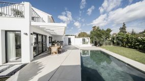 Villa for sale in Linda Vista Baja, San Pedro de Alcantara