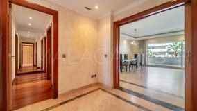 Appartement for sale in El Embrujo Banús, Marbella - Puerto Banus