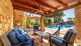 Villa for sale in Cerrado de Elviria, Marbella Est