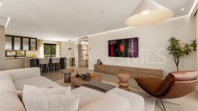Penthouse for sale in Jardines de Andalucia, Nueva Andalucia