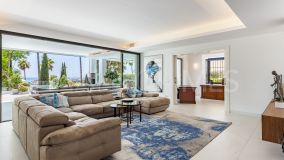 Villa for sale in El Capricho, Marbella Golden Mile