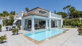Villa for sale in El Capricho, Marbella Golden Mile