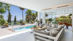 Villa for sale in El Capricho, Marbella Golden Mile