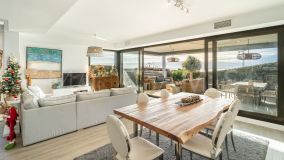 Villa for sale in Cabopino, Marbella East