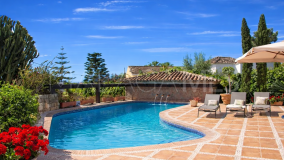 Villa for sale in El Higueral, Marbella City