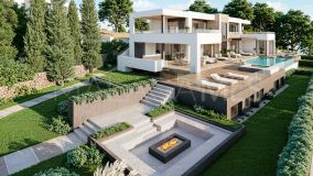 Villa for sale in Nueva Andalucia, Marbella