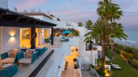 Zweistöckiges Penthouse zu verkaufen in Marina de Puente Romano, Marbella Goldene Meile