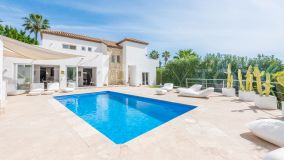 Villa con 5 dormitorios en venta en Marbella Country Club