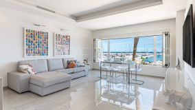Firstline modern apartment in with spectacular views in Puerto Banús