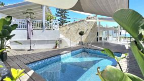 Refurbished beachfront villa with private pool and sea views in Bahía Dorada