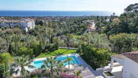 Villa for sale in Hacienda las Chapas, Marbella East