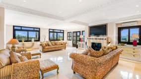 Villa for sale in El Padron, Estepona Öst