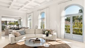 Villa for sale in La Cerquilla, Nueva Andalucia