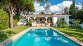 Villa for sale in Hacienda las Chapas, Marbella Est
