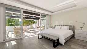Duplex Penthouse for sale in Marina Puente Romano, Marbella Golden Mile