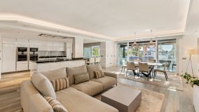 Duplex Penthouse for sale in Marina Puente Romano, Marbella Golden Mile