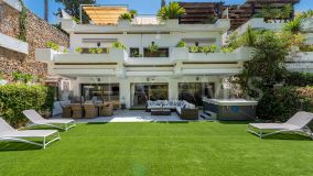 Duplex rez de chaussée for sale in Kings Hills, Marbella Golden Mile