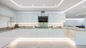 Duplex rez de chaussée for sale in Kings Hills, Marbella Golden Mile