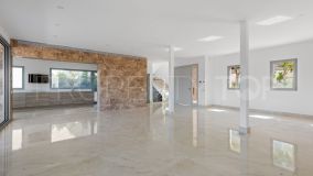 For sale villa in Los Arqueros with 6 bedrooms