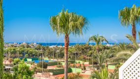 Zweistöckiges Penthouse zu verkaufen in Marina Puente Romano, Marbella Goldene Meile