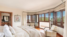 For sale 6 bedrooms villa in La Mairena