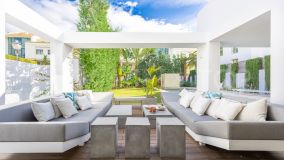 For sale villa with 4 bedrooms in Rio Verde Playa
