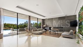 Villa for sale in Villas del Marqués, Marbella Golden Mile