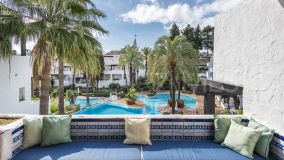 Penthouse for sale in Puente Romano II, Marbella Golden Mile
