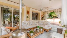 Villa en venta en Las Brisas, Nueva Andalucia