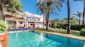 Villa en venta en La Reserva de los Monteros, Marbella Este