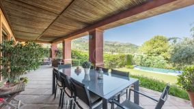 Villa for sale in Xarblanca, Marbella City