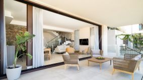 Villa for sale in La Alqueria, Benahavis