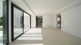 Villa for sale in Los Flamingos, Benahavis