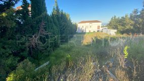 Residential plot with sea views