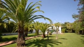Villa for sale in Guadalmina Baja, San Pedro de Alcantara