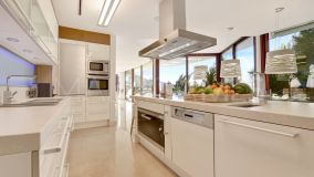 Villa for sale in Nueva Andalucia, Marbella