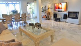 Villa for sale in Nueva Andalucia, Marbella