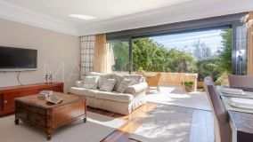 Markplanslägenhet for sale in Nueva Andalucia, Marbella