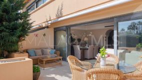 Markplanslägenhet for sale in Nueva Andalucia, Marbella
