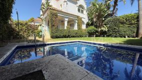 Parhus for sale in Marbella - Puerto Banus