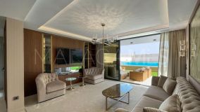 Villa en venta en Nueva Andalucia, Marbella