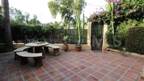 Reihenhaus zu verkaufen in Nueva Andalucia, Marbella