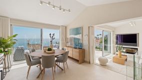 Villa for sale in Estepona