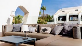 Zweistöckiges Penthouse zu verkaufen in Las Chapas, Marbella Ost