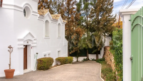Villa en venta en Elviria Hills, Marbella Este