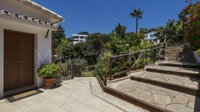 Villa for sale in El Rosario, Marbella East