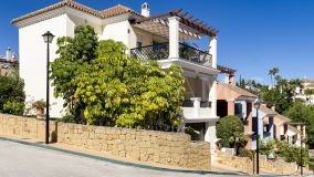 Town House for sale in Brisas del Sur, Nueva Andalucia