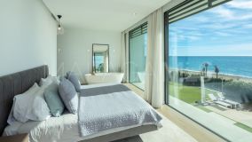 Villa for sale in Estepona